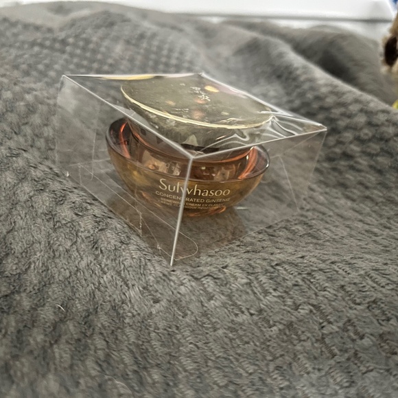 (Korean Version) Sulwhasoo Concentrated Ginseng Renewing Cream EX Classic - Picture 1 of 5